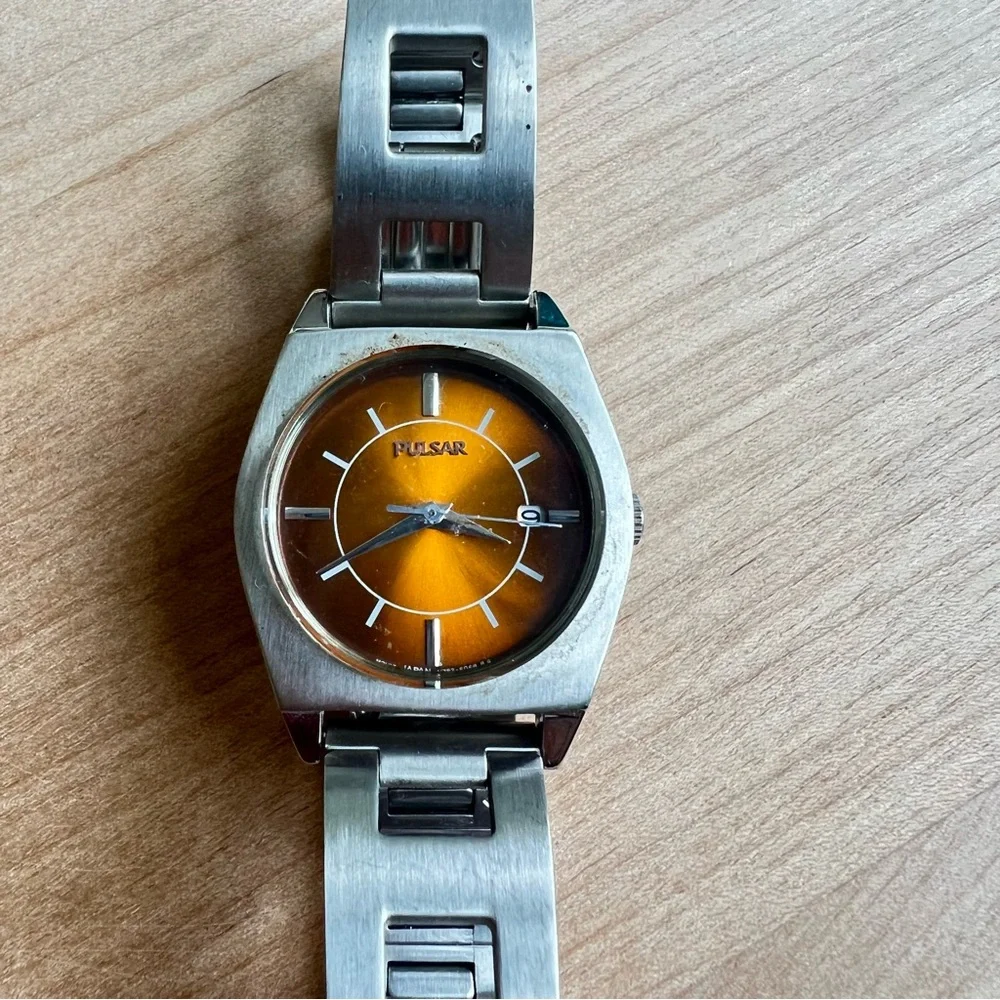 Pulsar ladies brown dial silver tone retro dress watch NEW BATTERY